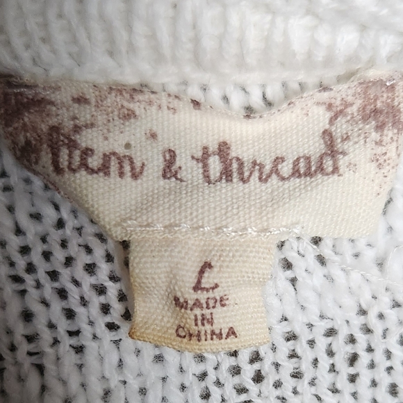 Item and Thread Soft Striped Woven Sweater sz L  (BIN D) - Picture 5 of 5